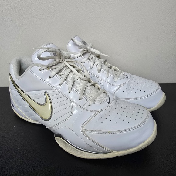 Nike Shoes Mens 11.5 White Metallic Silver Air Baseline Low Performance 386240 - Picture 1 of 12